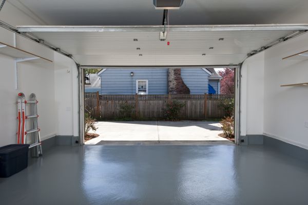 Cost of Garage Settling Repair in Tampa